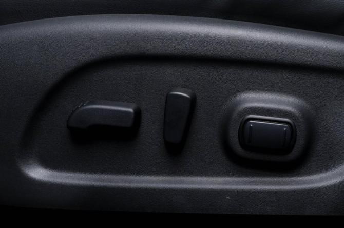 Nissan Pathfinder IV с пробегом 2015 года, цена 1 999 000 рублей, 171800 км, внедорожник, Автокод Объявления