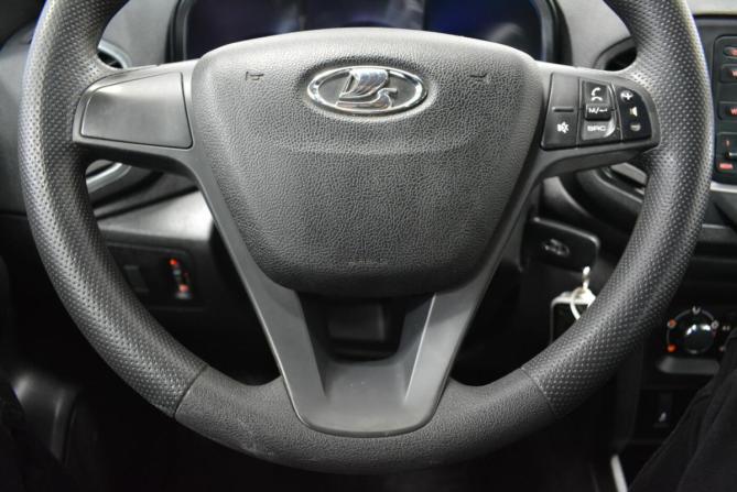 Lada (ВАЗ) XRAY I с пробегом 2017 года, цена 699 000 рублей, 110000 км, хэтчбек, Автокод Объявления