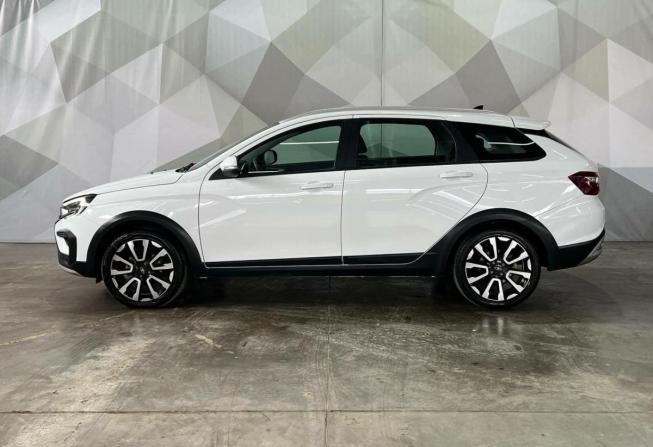 Lada (ВАЗ) Vesta I Рестайлинг (NG) с пробегом 2024 года, цена 1 550 000 рублей, 12335 км, универсал, Автокод Объявления