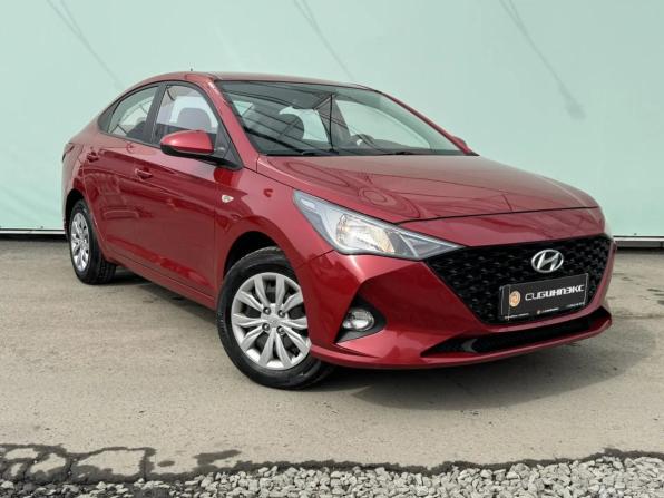 Hyundai Solaris II Рестайлинг с пробегом 2021 года, цена 1 550 000 рублей, 37964 км, седан, Автокод Объявления