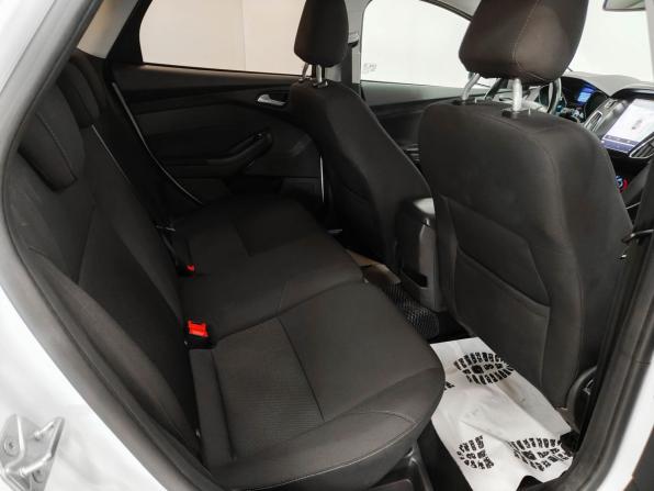 Ford Focus III Рестайлинг с пробегом 2018 года, цена 950 000 рублей, 145130 км, хэтчбек, Автокод Объявления