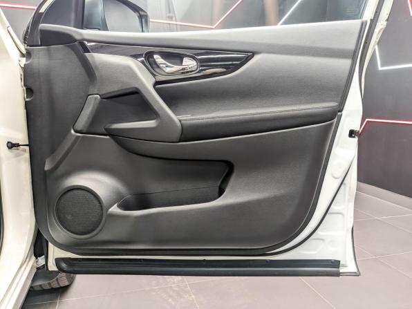 Nissan Qashqai II с пробегом 2017 года, цена 1 790 000 рублей, 64996 км, внедорожник, Автокод Объявления