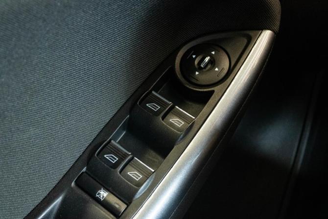 Ford Focus III с пробегом 2012 года, цена 899 000 рублей, 132776 км, седан, Автокод Объявления