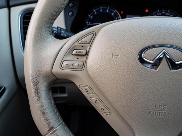 Infiniti QX50 I с пробегом 2014 года, цена 1 830 000 рублей, 105562 км, внедорожник, Автокод Объявления