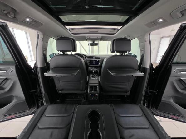 Volkswagen Tiguan II с пробегом 2018 года, цена 3 199 000 рублей, 97790 км, внедорожник, Автокод Объявления