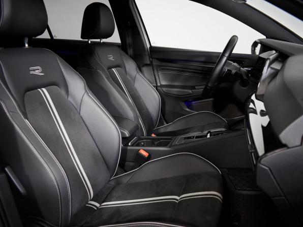 Volkswagen Golf VIII с пробегом 2021 года, цена 2 815 000 рублей, 53100 км, хэтчбек, Автокод Объявления