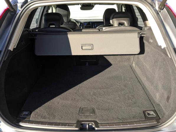Volvo XC60 II с пробегом 2019 года, цена 3 650 000 рублей, 82863 км, внедорожник, Автокод Объявления