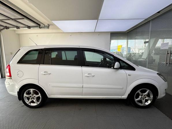 Opel Zafira B Рестайлинг с пробегом 2011 года, цена 550 000 рублей, 261788 км, компактвэн, Автокод Объявления