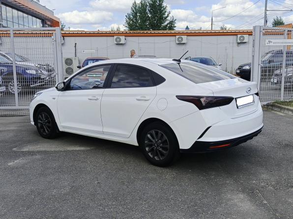 Hyundai Solaris II Рестайлинг с пробегом 2022 года, цена 1 650 000 рублей, 53497 км, седан, Автокод Объявления