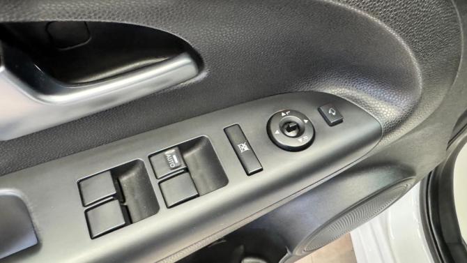 Kia Venga I с пробегом 2011 года, цена 850 000 рублей, 89020 км, минивэн, Автокод Объявления