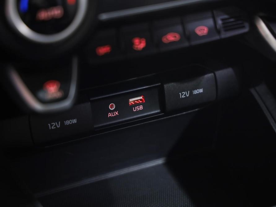 Kia Rio IV Санкт-Петербург  - изображение 16
