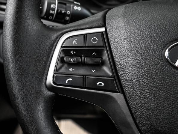 Hyundai Solaris II Рестайлинг с пробегом 2021 года, цена 1 629 000 рублей, 107084 км, седан, Автокод Объявления