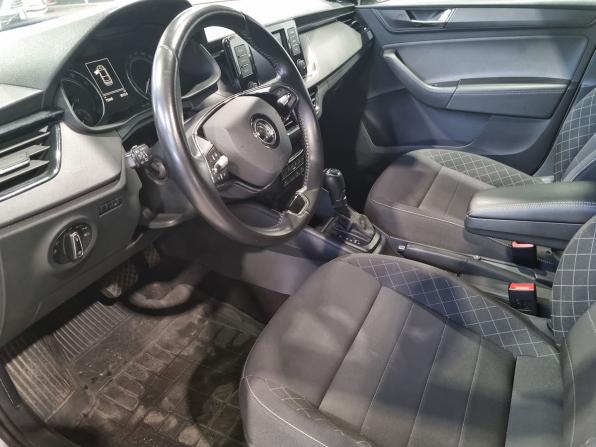 Skoda Rapid II с пробегом 2020 года, цена 1 649 000 рублей, 75845 км, лифтбек, Автокод Объявления