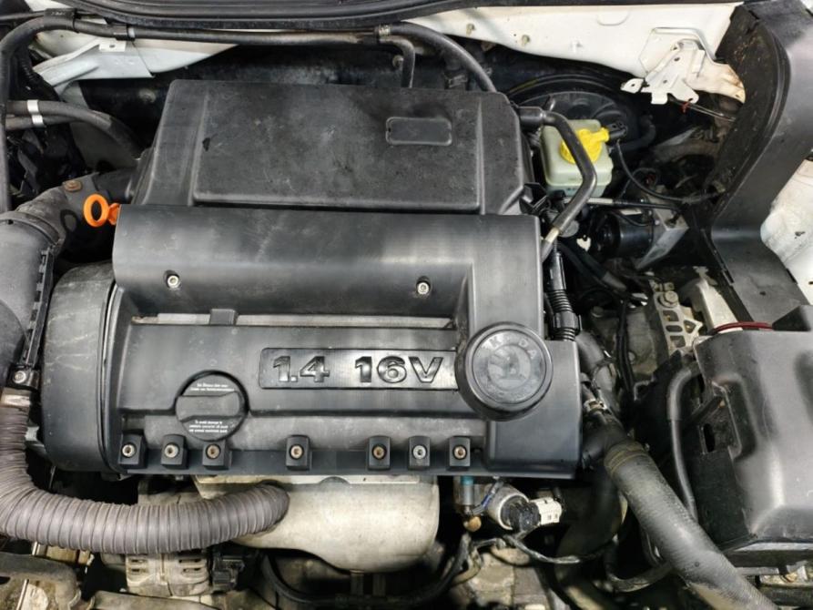 Skoda Octavia I (A4) Рестайлинг Курск  - изображение 17