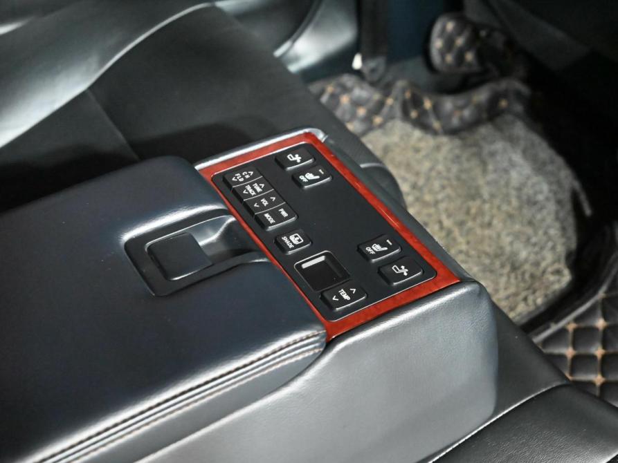 Toyota Camry VII (XV50) Екатеринбург  - изображение 11
