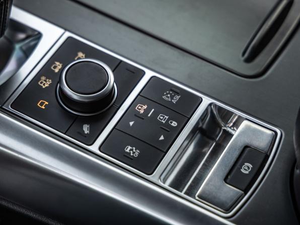 Land Rover Range Rover Sport II с пробегом 2014 года, цена 3 098 000 рублей, 219774 км, внедорожник, Автокод Объявления