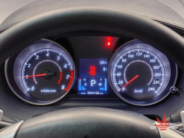 Mitsubishi Outlander II Рестайлинг с пробегом 2011 года, цена 1 198 000 рублей, 209000 км, внедорожник, Автокод Объявления
