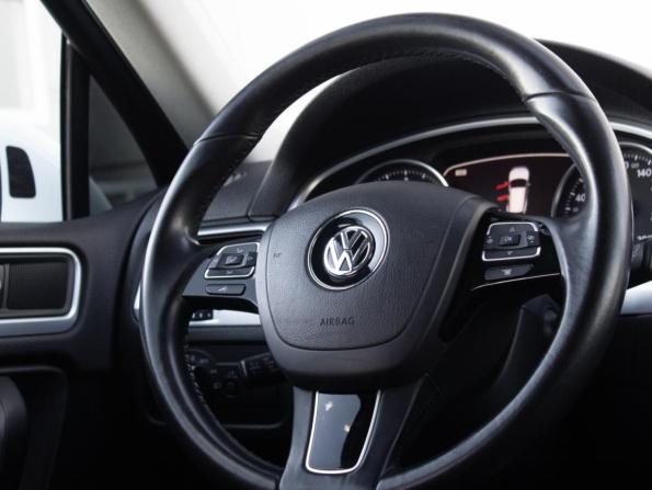 Volkswagen Touareg II с пробегом 2013 года, цена 2 173 000 рублей, 145757 км, внедорожник, Автокод Объявления