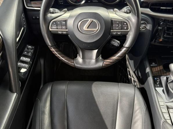 Lexus LX III Рестайлинг 2 с пробегом 2019 года, цена 10 500 000 рублей, 73202 км, внедорожник, Автокод Объявления