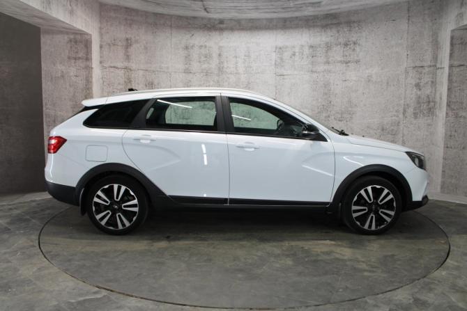 Lada (ВАЗ) Vesta I с пробегом 2021 года, цена 1 225 000 рублей, 102326 км, универсал, Автокод Объявления