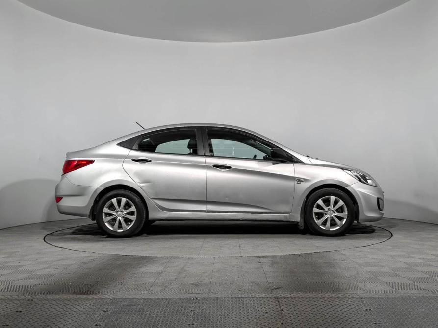 Hyundai Solaris I Санкт-Петербург  - изображение 4
