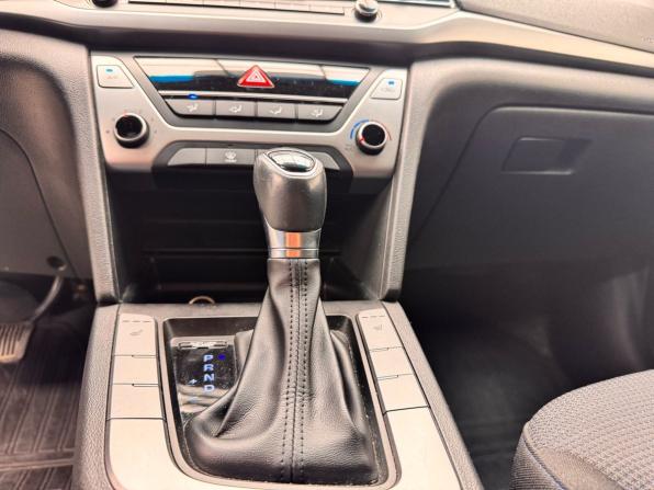 Hyundai Elantra VI (AD) с пробегом 2018 года, цена 1 599 000 рублей, 150000 км, седан, Автокод Объявления