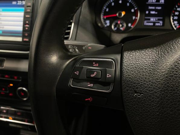 Volkswagen Sharan II с пробегом 2011 года, цена 1 415 000 рублей, 133270 км, минивэн, Автокод Объявления