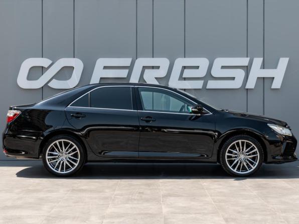 Toyota Camry VII (XV50) Рестайлинг с пробегом 2015 года, цена 1 525 000 рублей, 234806 км, седан, Автокод Объявления