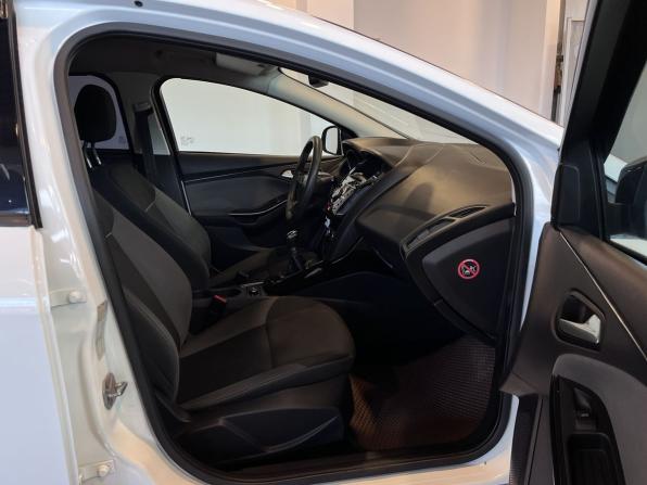 Ford Focus III с пробегом 2011 года, цена 593 000 рублей, 223387 км, хэтчбек, Автокод Объявления
