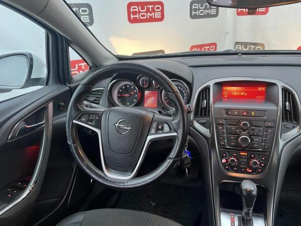 Opel Astra J с пробегом 2011 года, цена 650 000 рублей, 223492 км, хэтчбек, Автокод Объявления