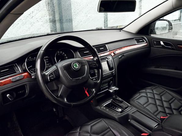 Skoda Superb II с пробегом 2012 года, цена 1 005 000 рублей, 309951 км, лифтбек, Автокод Объявления