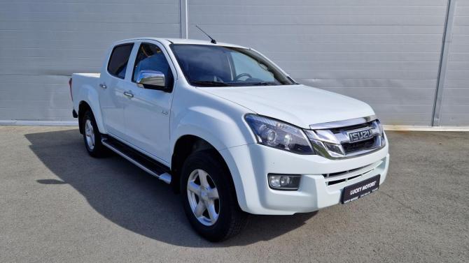 Isuzu D-Max II с пробегом 2017 года, цена 2 255 000 рублей, 256156 км, пикап, Автокод Объявления
