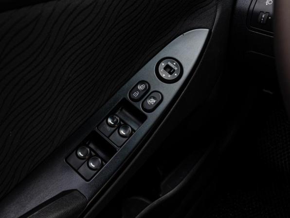 Hyundai Solaris I с пробегом 2013 года, цена 997 000 рублей, 127251 км, седан, Автокод Объявления