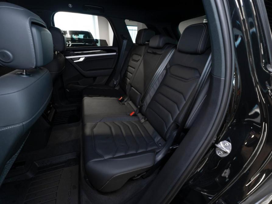 Volkswagen Touareg III Рестайлинг Москва  - изображение 12