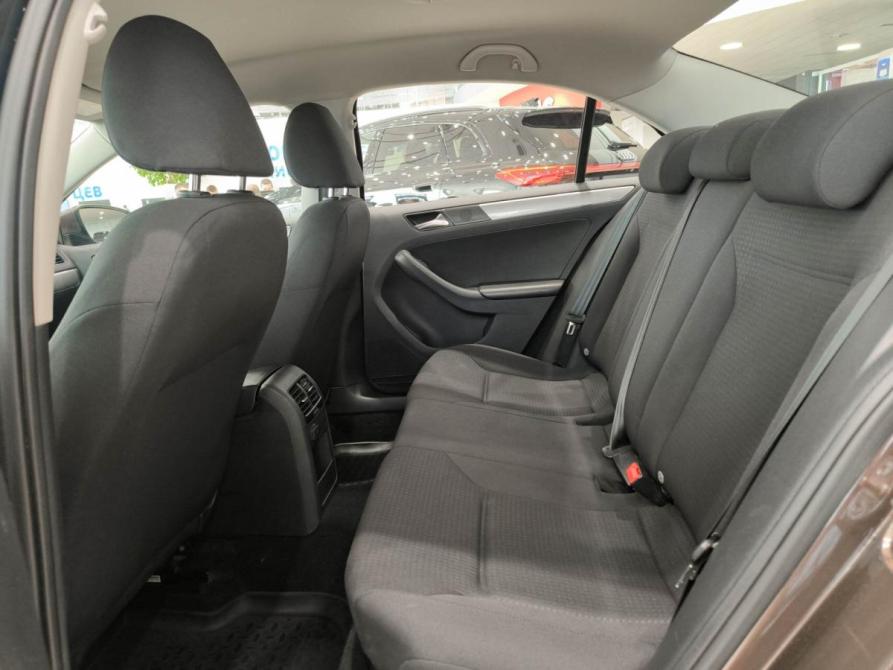 Volkswagen Jetta VI Рестайлинг Казань  - изображение 15