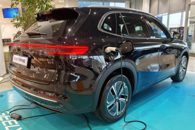 Новый Geely EX5 Гибрид 2026 года, цена 3 829 990 рублей, внедорожник, Автокод Объявления