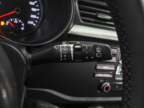 Kia Rio IV с пробегом 2018 года, цена 1 230 111 рублей, 138250 км, хэтчбек, Автокод Объявления