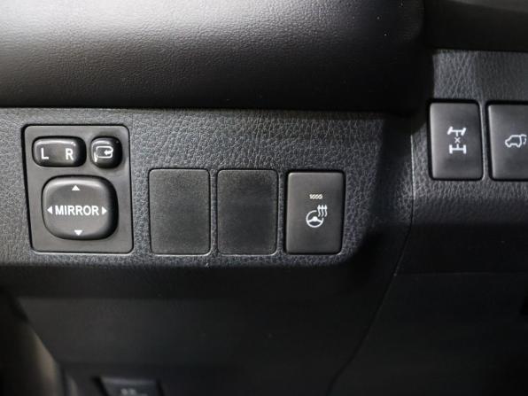 Toyota RAV4 IV (XA40) Рестайлинг с пробегом 2015 года, цена 2 450 000 рублей, 133613 км, внедорожник, Автокод Объявления