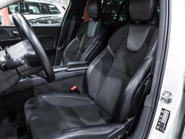 Volvo V60 Cross Country II с пробегом 2020 года, цена 3 549 898 рублей, 118075 км, универсал, Автокод Объявления