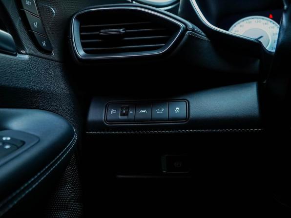 Hyundai Santa Fe IV Рестайлинг с пробегом 2021 года, цена 3 799 777 рублей, 76987 км, внедорожник, Автокод Объявления