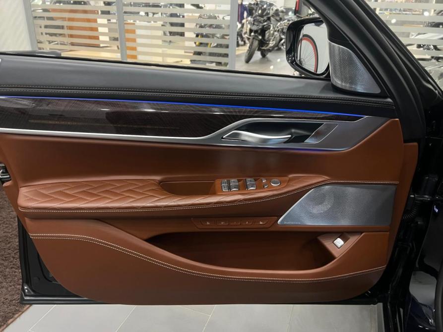 BMW 7 серии VI (G11/G12) Рестайлинг Новосибирск  - изображение 37