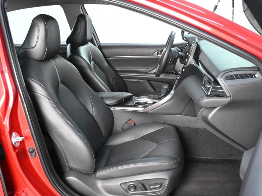 Toyota Camry VIII (XV70) Рестайлинг Ростов-на-Дону  - изображение 8