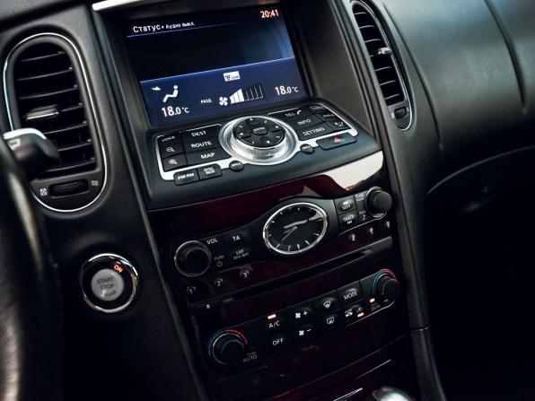 Infiniti QX50 I с пробегом 2015 года, цена 2 070 000 рублей, 153228 км, внедорожник, Автокод Объявления