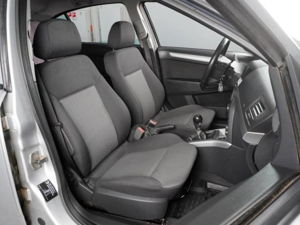 Opel Astra H Рестайлинг с пробегом 2013 года, цена 880 000 рублей, 159969 км, седан, Автокод Объявления