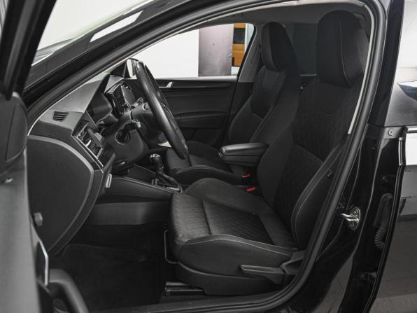 Skoda Rapid II с пробегом 2022 года, цена 2 132 000 рублей, 76575 км, лифтбек, Автокод Объявления