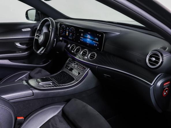 Mercedes-Benz E-Класс V (W213 S213 C238) Рестайлинг с пробегом 2021 года, цена 4 320 000 рублей, 96353 км, седан, Автокод Объявления