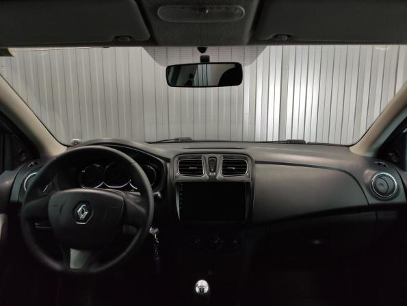Renault Logan II Рестайлинг с пробегом 2018 года, цена 630 000 рублей, 153256 км, седан, Автокод Объявления