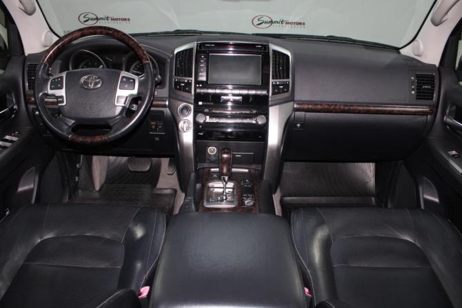Toyota Land Cruiser 200 Series Рестайлинг 1 с пробегом 2015 года, цена 3 800 000 рублей, 172990 км, внедорожник, Автокод Объявления