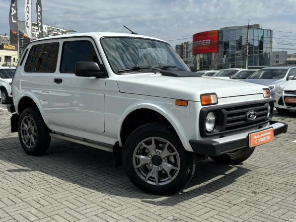 Lada (ВАЗ) Niva Legend с пробегом 2024 года, цена 790 000 рублей, 42000 км, внедорожник, Автокод Объявления