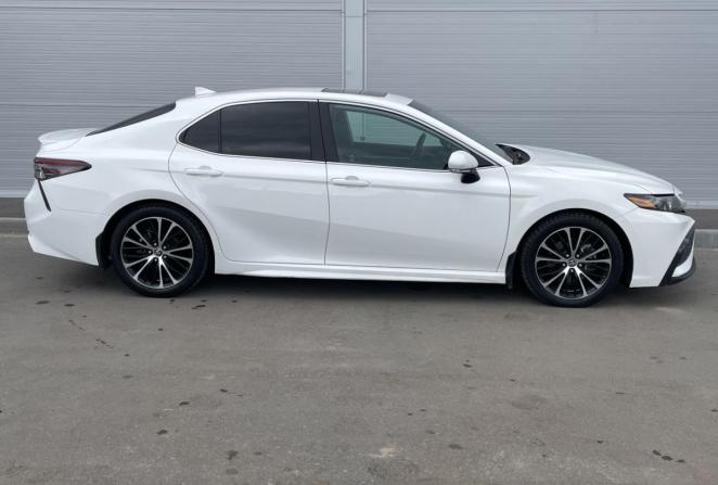 Toyota Camry VIII (XV70) Рестайлинг с пробегом 2021 года, цена 3 115 000 рублей, 21753 км, седан, Автокод Объявления